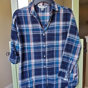 Old Navy the Boyfriend shirt. Plaid